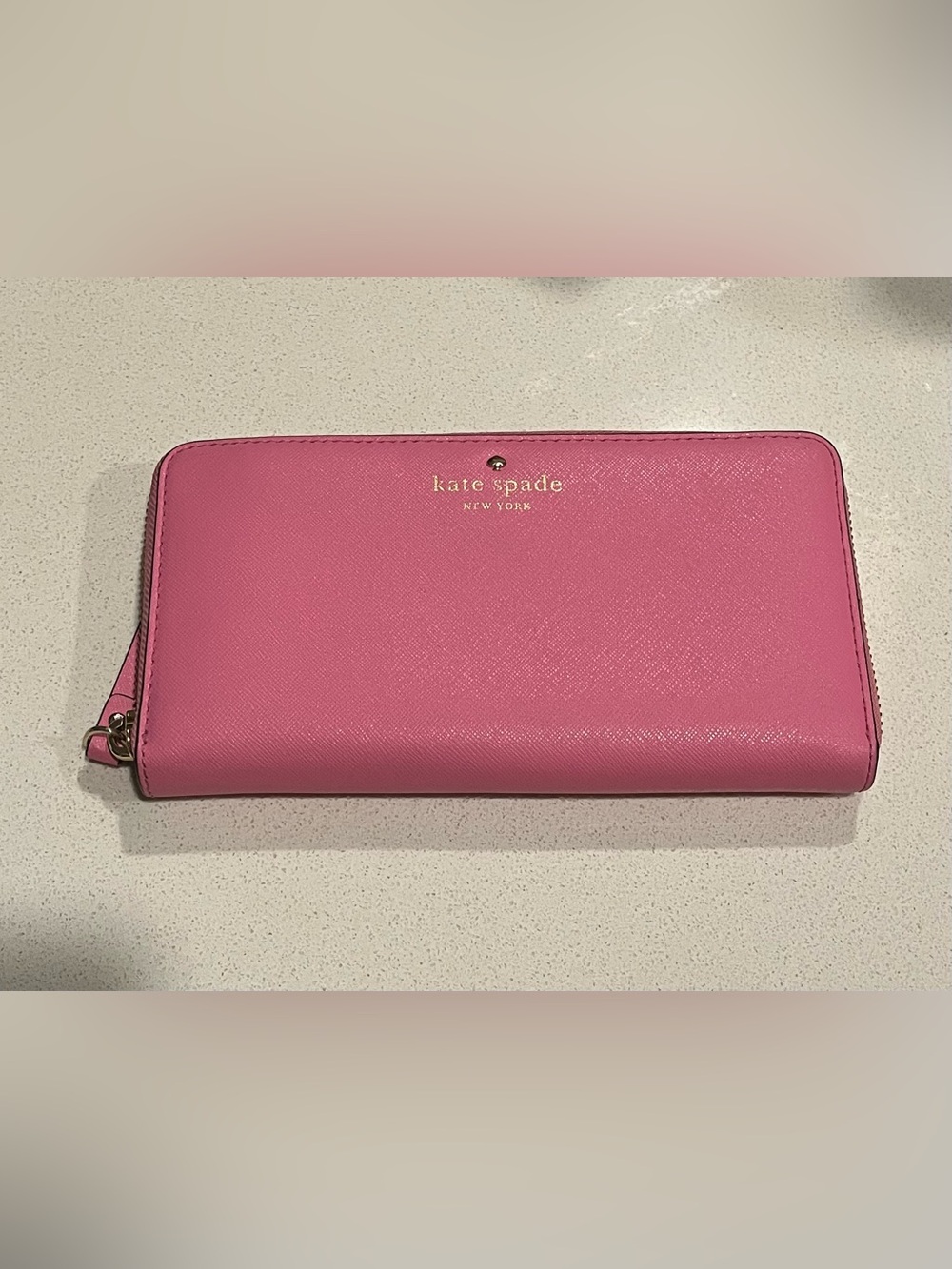 Kate Spade New York Pink and Gold Zip Around Wallet FREE SHIPPING 🩷💛